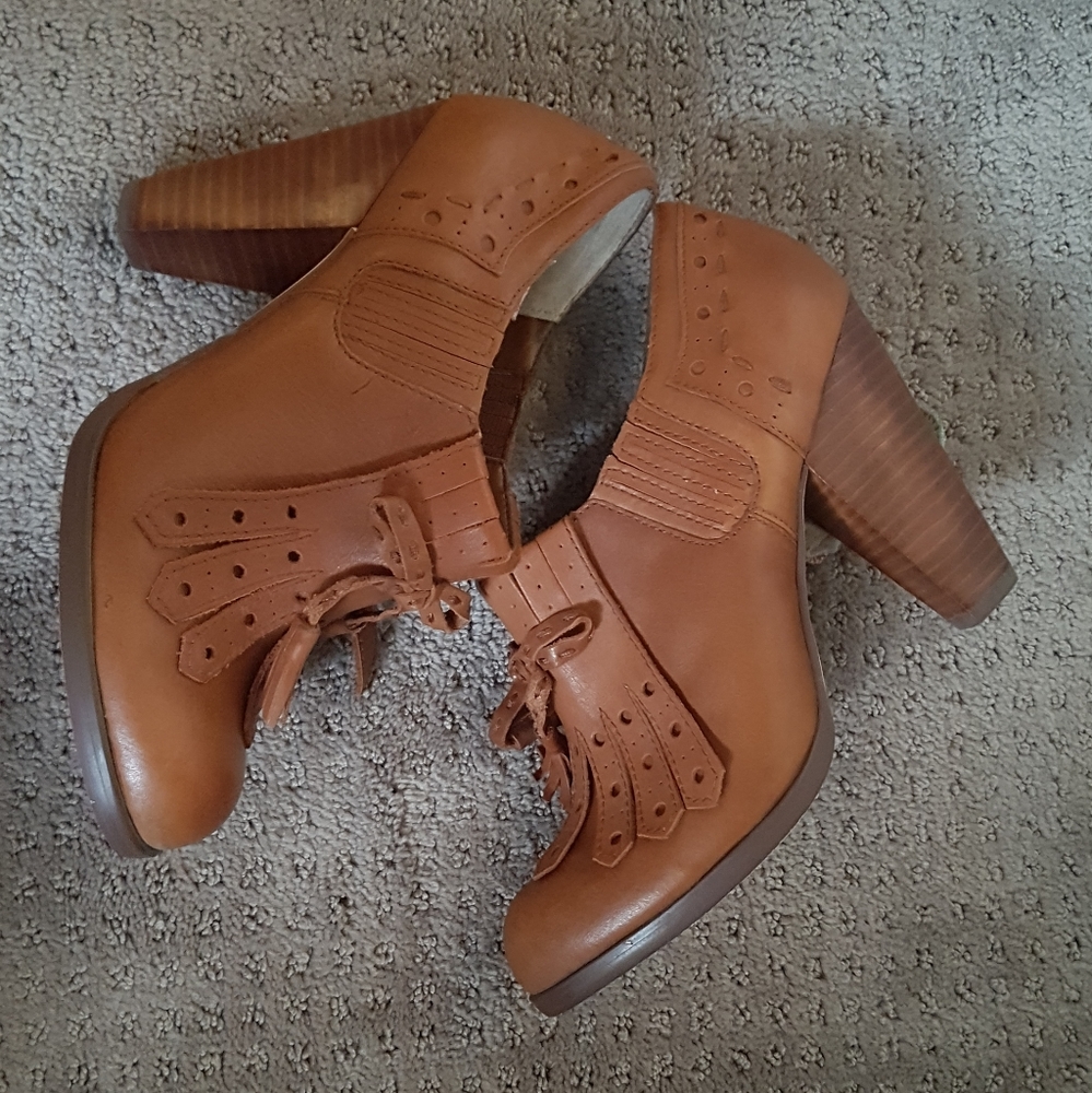Seychelles high heel oxfords